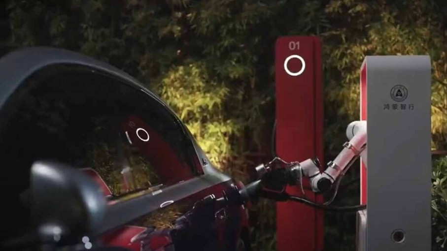 Robot, ktorý nabije vaše auto za vás: Revolúcia v nabíjaní elektromobilov! 