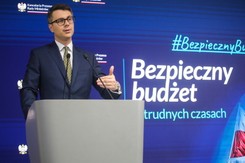 Policyjny śmigłowiec w Sarnowej Górze. Jest komentarz rzecznika rządu