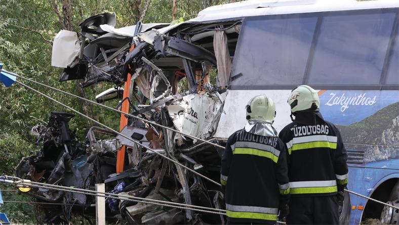 Már 9 áldozata van a busz balesetnek Fotó: Blikk