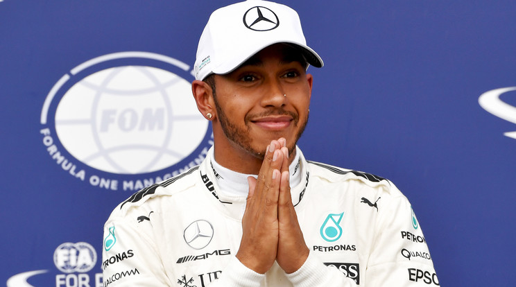 Lewis Hamilton sorra dönti a rekordokat/Fotó: AFP