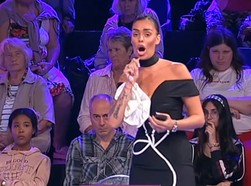 Mina Vrbaški, sukob u studiju