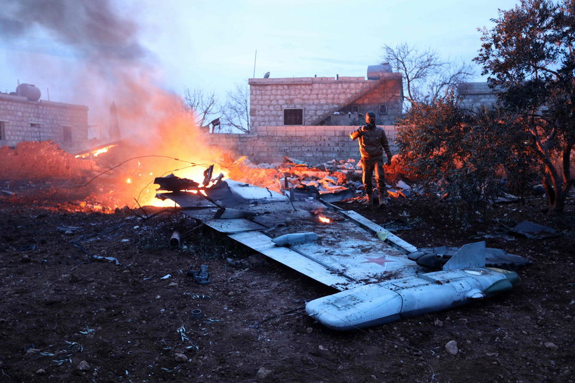 Sarqeb, Syria. Rebelianci zestrzelili rosyjski samolot szturmowy Su-25