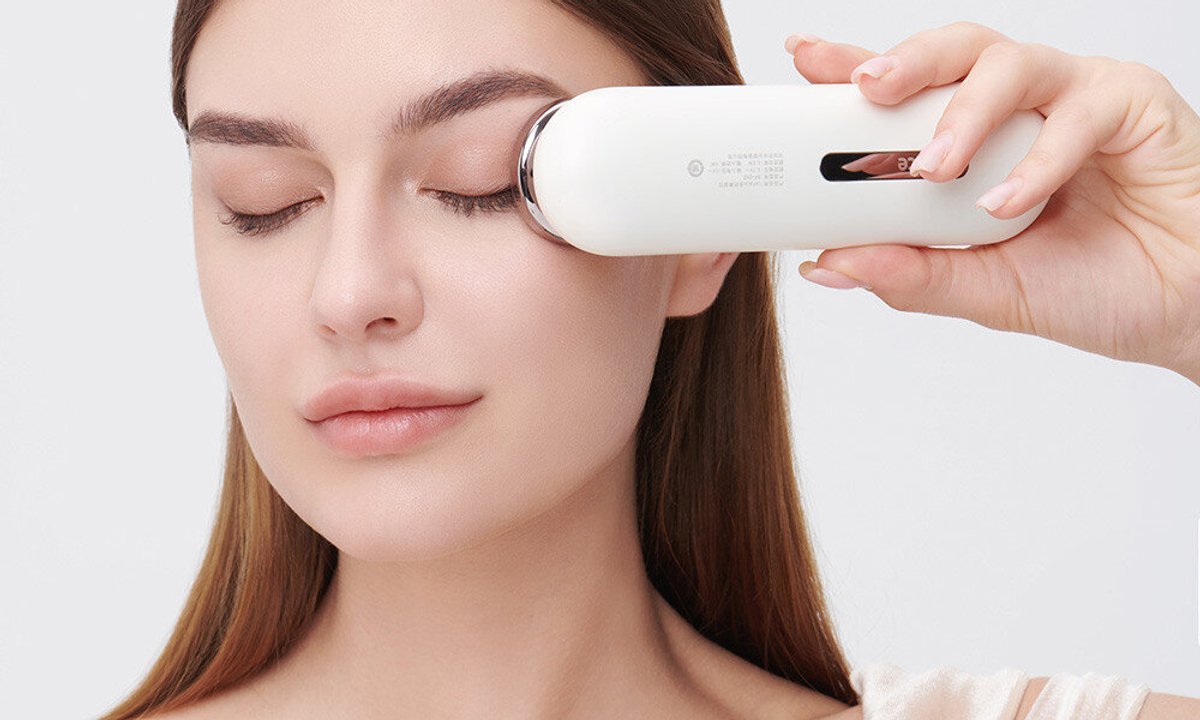 To urządzenie do twarzy 5w1 to mały gabinet kosmetyczny w twojej łazience