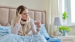 Akár az influenza, akár a koronavírus fertőz: az oltások nagyban csökkentik a súlyosabb tüneteket