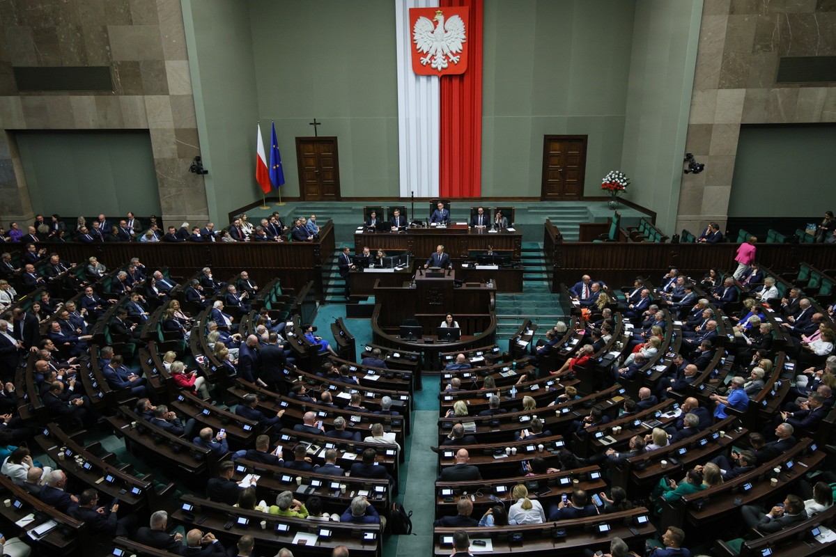 Zdumiewający wynik ugrupowania Grzegorza Brauna w nowym sondażu