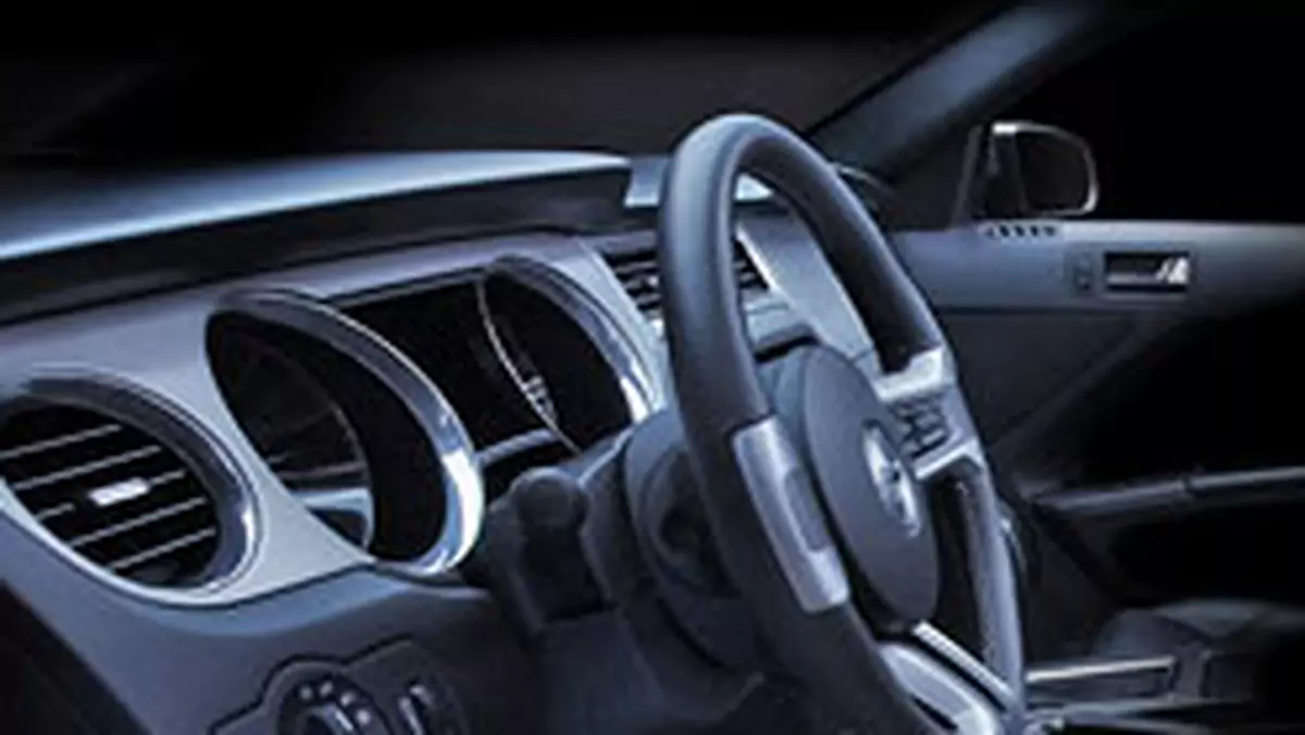 Ford Mustang 2010 – nowa deska rozdzielcza