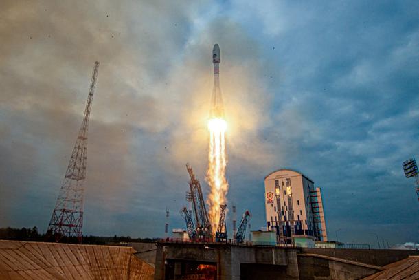 11 sierpnia 2023 r. Rakieta Sojuz wynosi w sondę Łuna-25 w przestrzeń kosmiczną