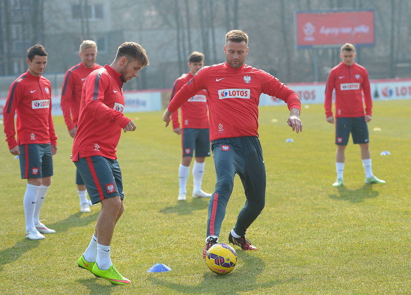 Artur Boruc strzela z łuku do tarczy! Bramkarz ma uderzenie!