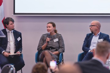 Asztalos Péter,elemző, Magyar Nemzeti Bank; Dr. Ladányi Márta,igazgató, Országos Kórházi Főigazgatóság; Lancz Róbert,elnök, Primus Egyesület
