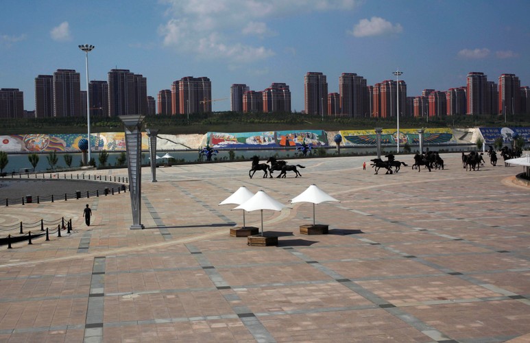 Kangbashi - dzielnica duchów w mieście Ordos w Chinach