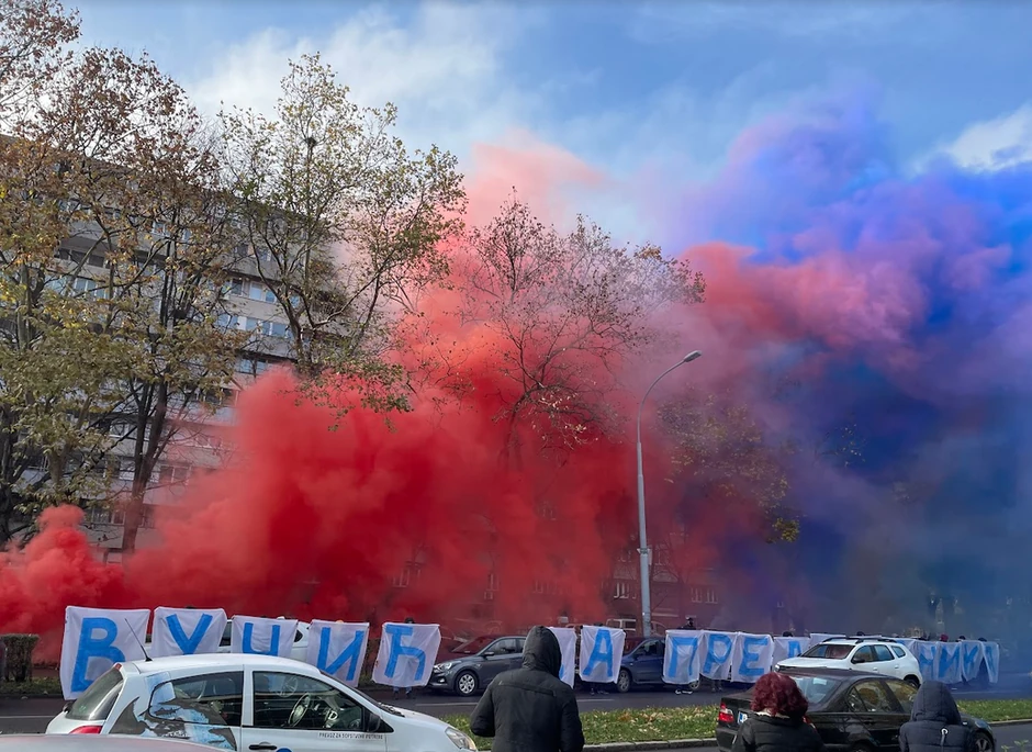 Transparent ispred Hale Sportova