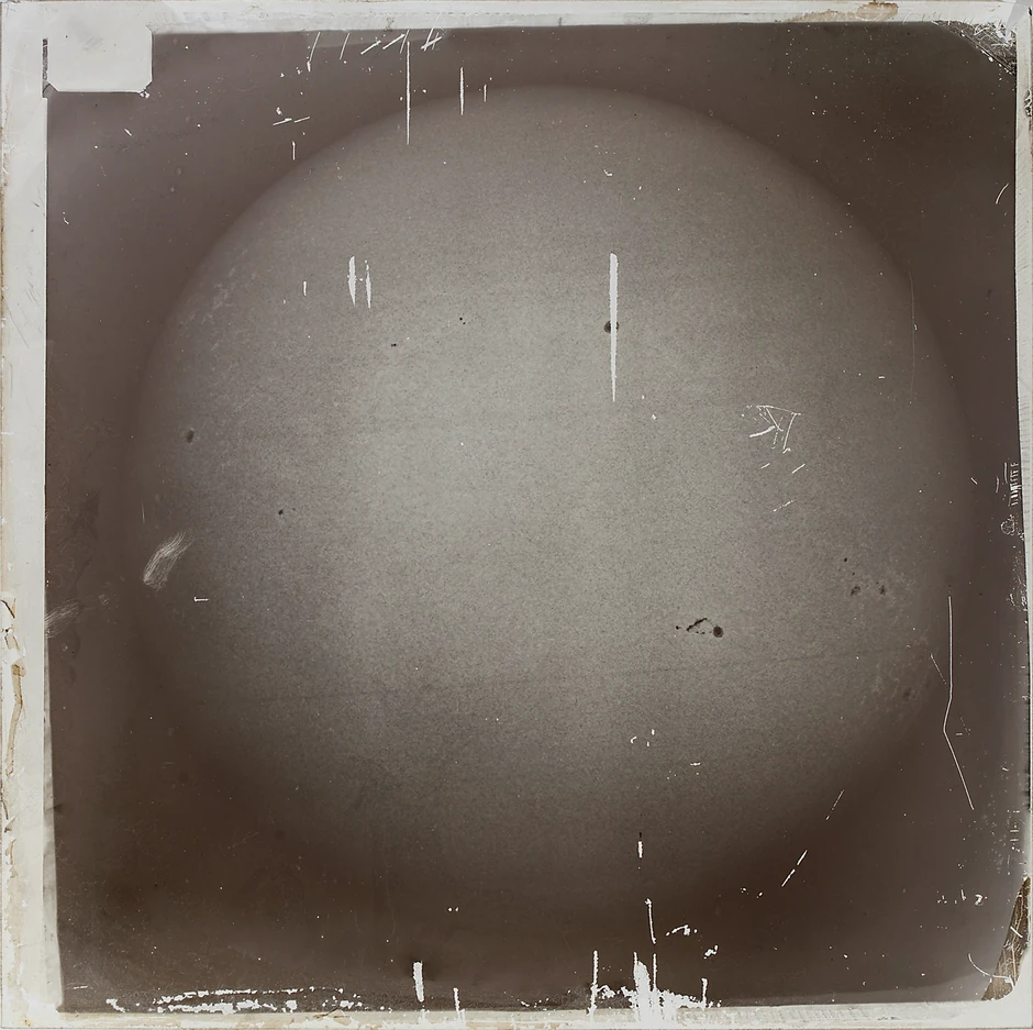 Žil Žansen, Sunce, fotografija iz kolekcije Đ. Stanojevica