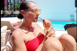 Bila sam dadilja njihovoj deci, a oni su me namamili na DIVLJU SVINGERSKU ŽURKU: Ono što se dogodilo TE NOĆI odvelo me je na mračnu stranu i to me je ZAUVEK obeležilo