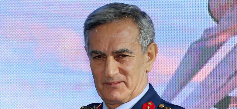 Były dowódca tureckich sił powietrznych gen. Akin Ozturk przyznał się do zaplanowania zamachu stanu
