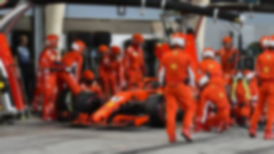 F1: Kimi Raikkonen potrącił jednego ze swoich mechaników. Ferrari otrzymało 50 tys. euro kary