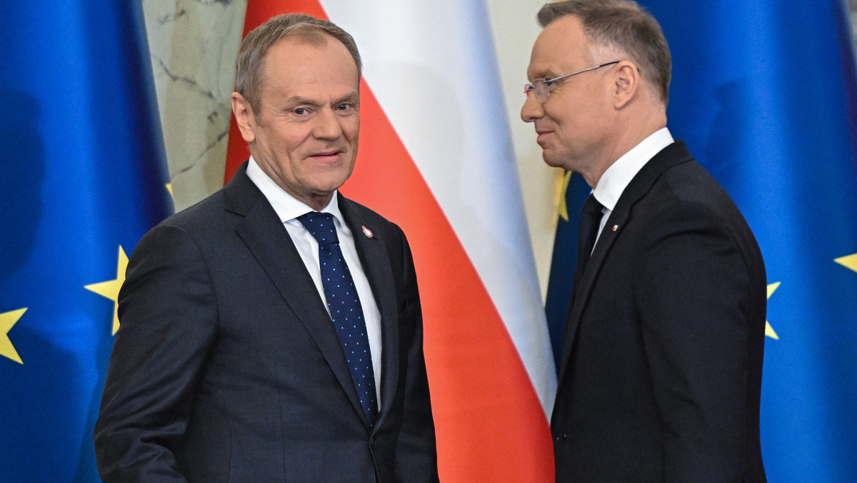 Andrzej Duda i Donald Tusk w Białym Domu. Dlaczego żony zostały w Polsce?