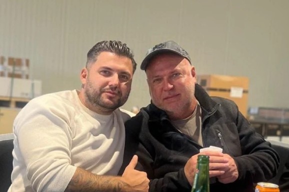 (FOTO) 125.000 EVRA SUVOG LUKSUZA Otac Asmina Durdžića pokazao ŠTA IM JE SAD NA IMANJU, komentarima se ne vidi kraj: "Seljački kompleksi", Mustafa žestoko odgovara na kritike