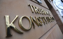 Rzepliński i Biernat o ustawach PiS o TK: Mają osłabić Trybunał