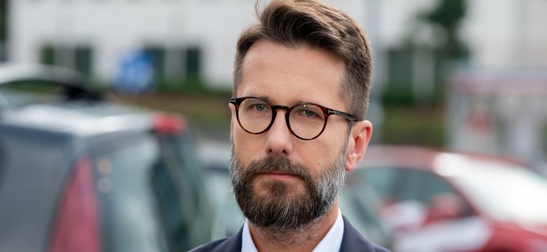 Senator PiS porównał Tuska do Hitlera. Fogiel: Poszedł o krok za daleko