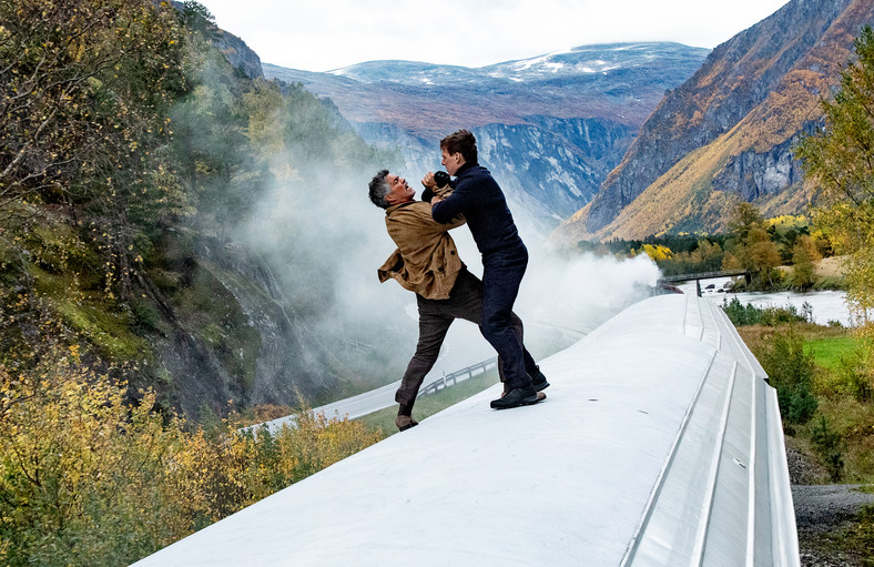 Tom Cruise w filmie "Mission: Impossible - Dead Reckoning Part One"