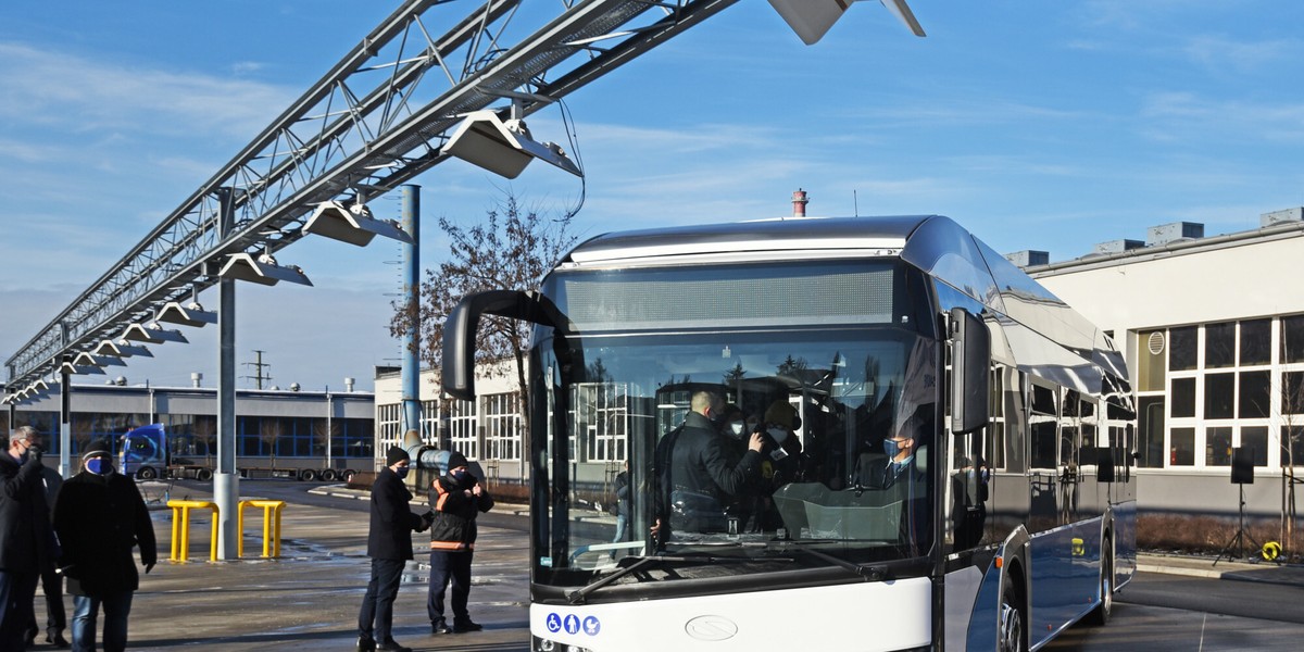 Autobus na wodór testowany był m.in. w Krakowie. Po raz pierwszy w stałej flocie ma się jednak pojawić w Koninie