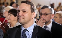 Radosław Sikorski: Propozycji Kaczyńskiego nikt nawet w Brukseli nie przeczyta
