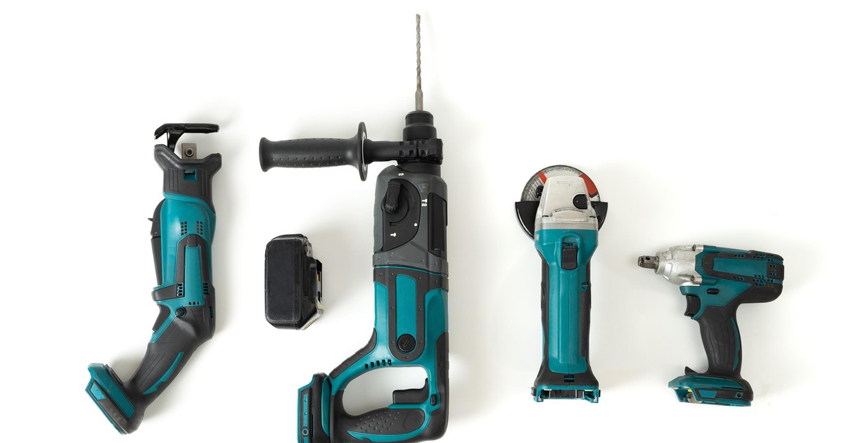 Zestawy elektronarzędzi w bardzo dobrych cenach. Majsterkowicz będzie zachwycony