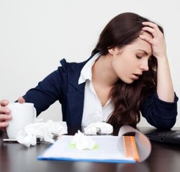 Kontrola zwolnienia lekarskiego przez pracodawcę lub ZUS, czyli czego powinien obawiać się chory pracownik