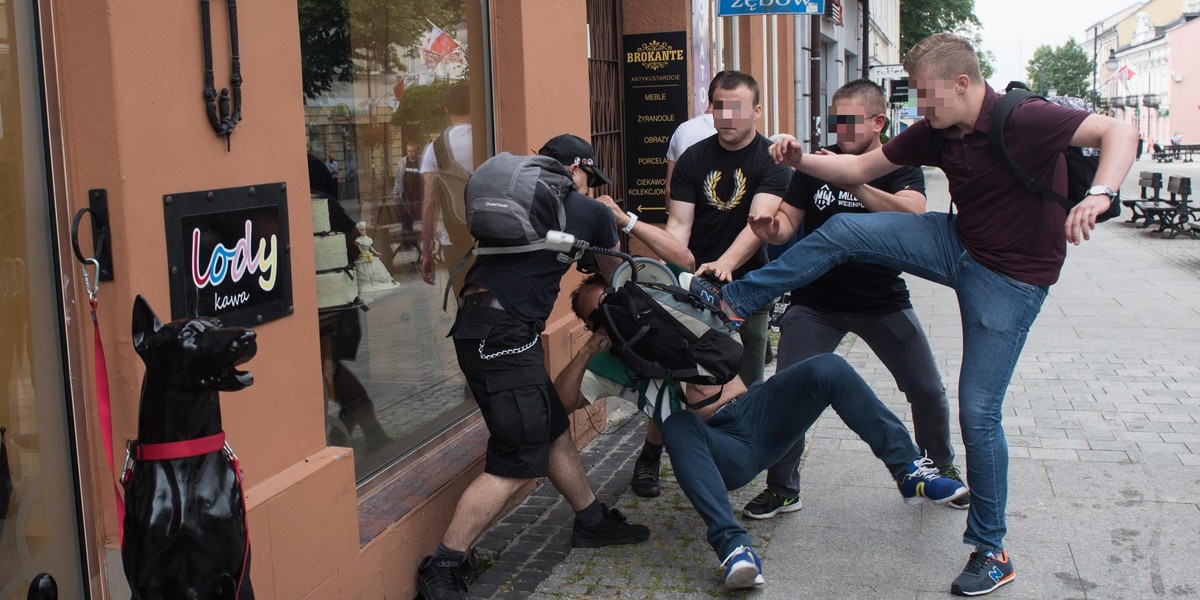 Narodowcy zaatakowali KOD podczas manifestacji