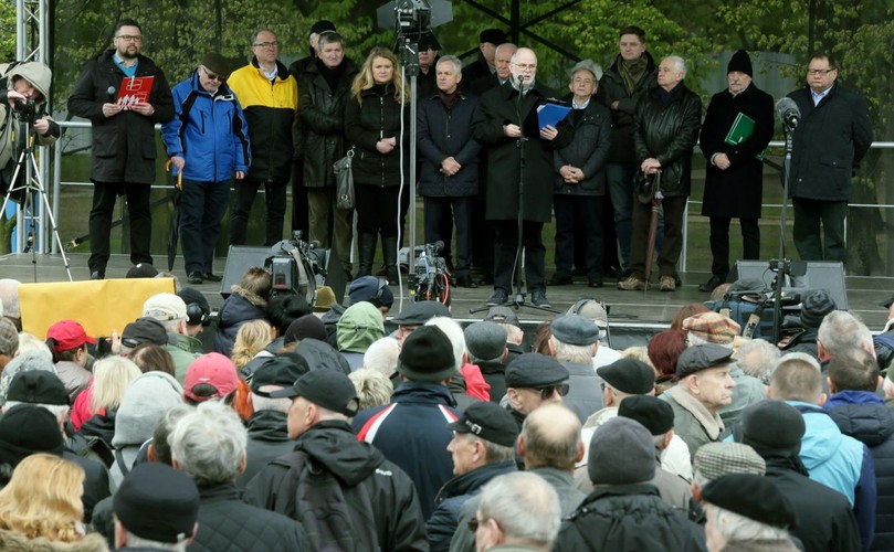 Demonstracja Federacji Stowarzyszeń Służb Mundurowych