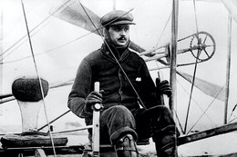 110 lat temu współtwórca Rolls-Royce'a dokonał historycznego wyczynu samolotem braci Wright