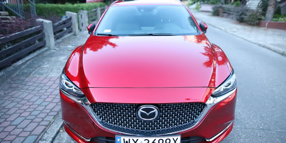 Mazda 6 - Tytułowe