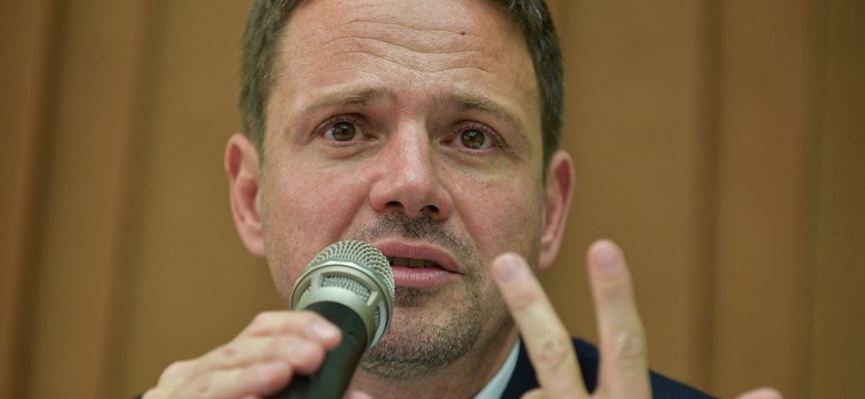 Trzaskowski o słowach Guziała i Jakiego: To szantaż i traktowanie budżetu państwa jak partyjnej skarbonki