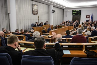 Senat przegłosował poprawki do ustawy o podatku bankowym. Projekt wraca do Sejmu