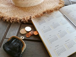 Wyjazdy będą, ale jakie...? Zbadano wakacyjne plany i wydatki Polaków