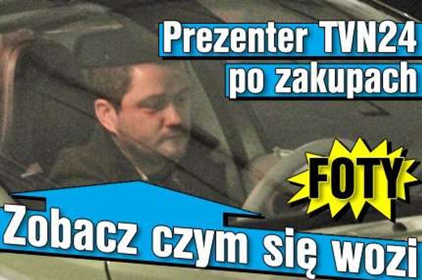 Prezenter TVN24 po zakupach. Zobacz czym się wozi