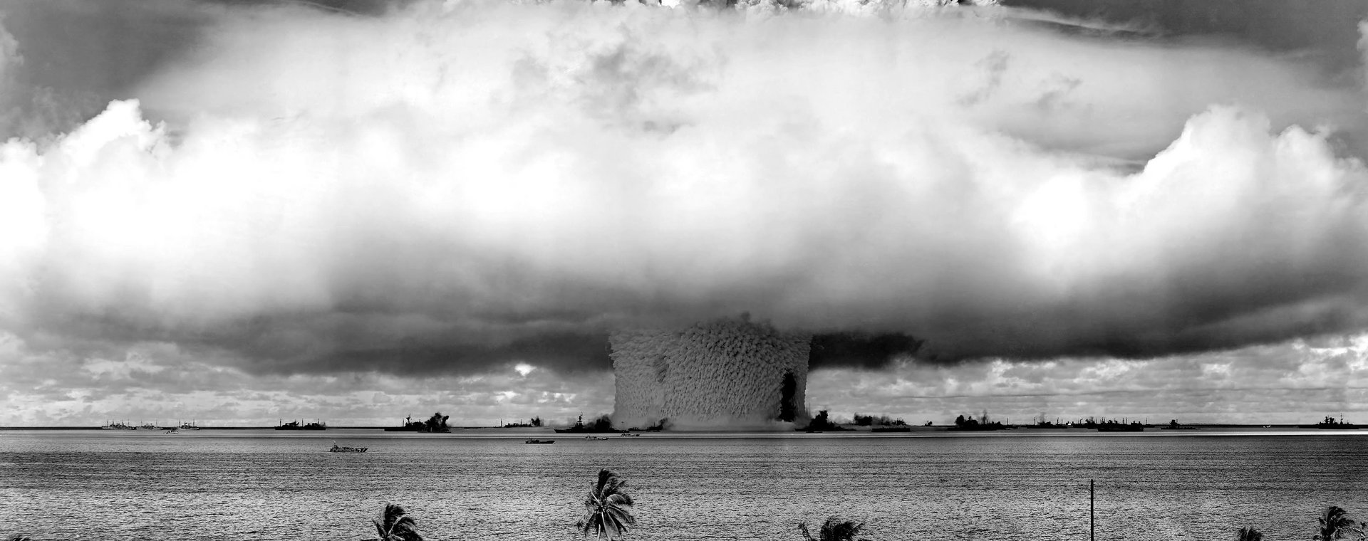 Stany Zjednoczone detonujące bombę atomową na atolu Bikini w Mikronezji, 1946 r.