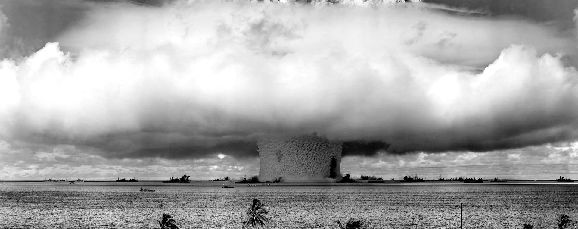 Stany Zjednoczone detonujące bombę atomową na atolu Bikini w Mikronezji, 1946 r.