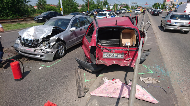 Hatalmas baleset történt a Helsinki úton /Fotó: Blikk
