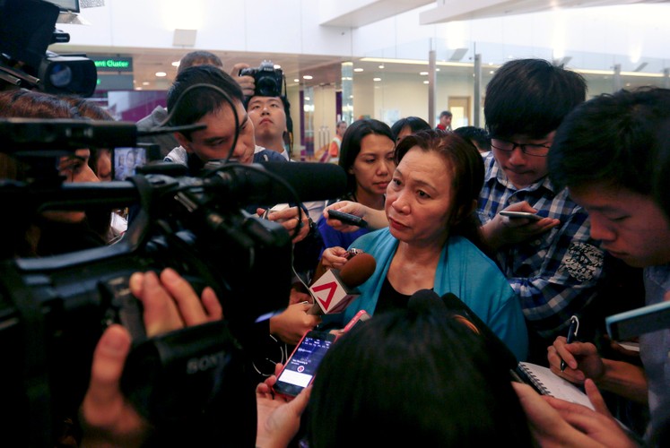 Rodziny i przyjaciele pasażerów boeinga AirAsia