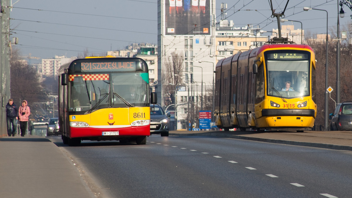 Koronawirus. Warszawa: zmiany w komunikacji miejskiej, sobotnie rozkłady