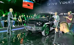 JETOUR T2 już w Polsce. Ceny sensacją, silnik 1.6 będzie hitem