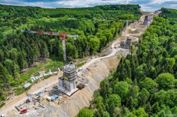 Budowa Via Carpatia. Tak będzie wyglądać najwyższa estakada w Polsce [WIDEO]