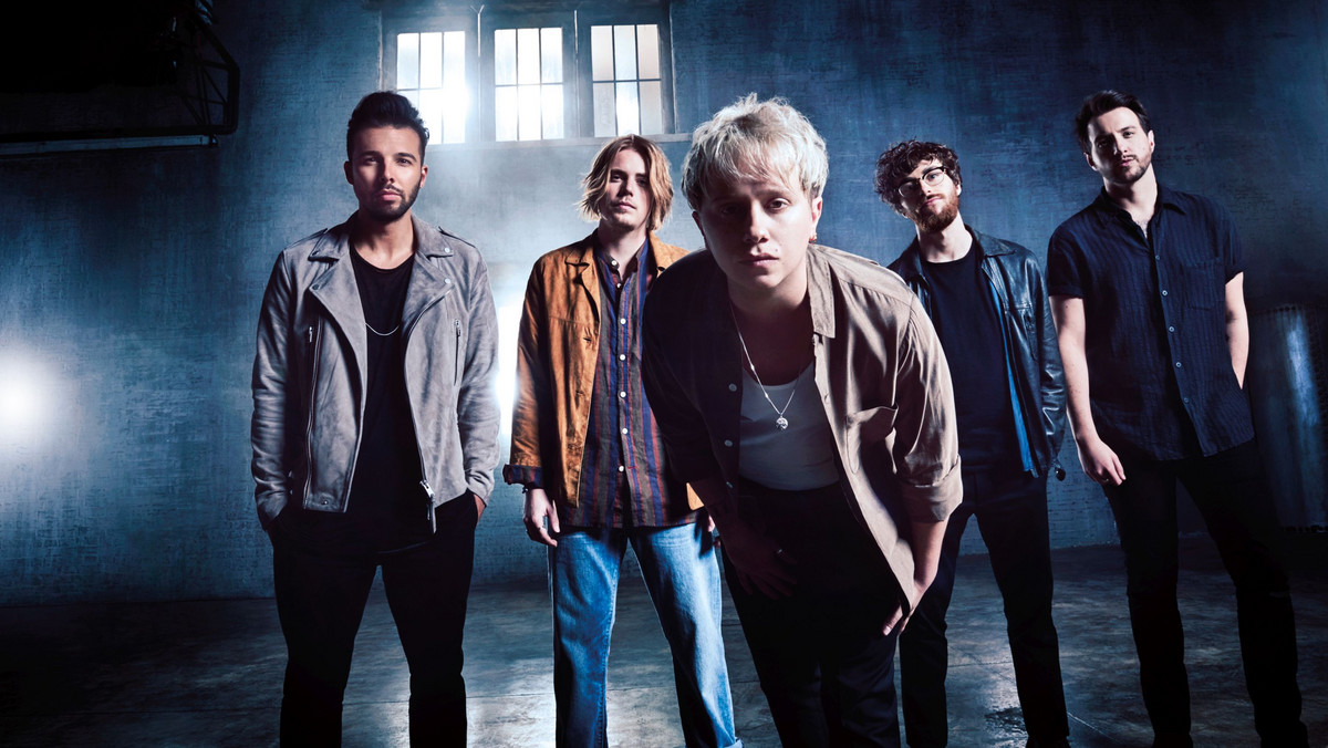 Popularna w Polsce brytyjska grupa Nothing But Thieves została oskarżona przez fanki zespołu o molestowanie. O sprawie informuje prestiżowy magazyn muzyczny "NME", który miał zorganizować występ zespołu. W związku z zaistniałą sytuacją redakcja odwołała show. Muzycy Nothing But Thieves odpierają zarzuty i nie przyznają się do winy.