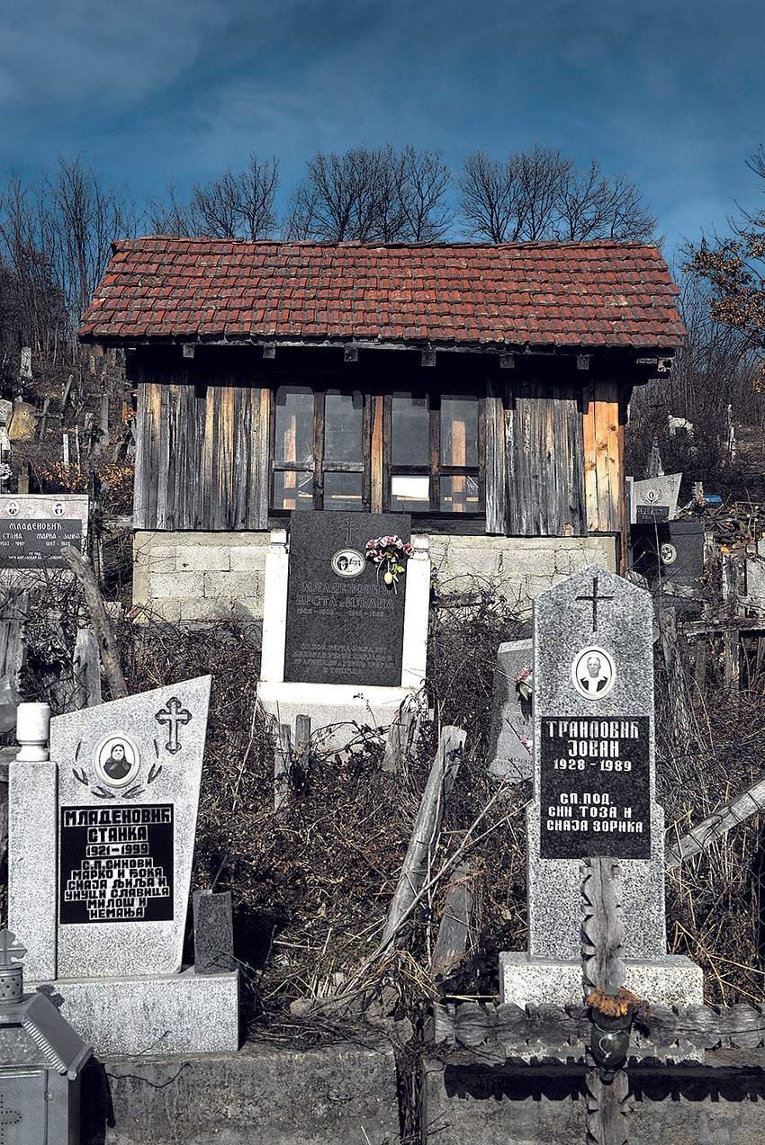 SKROMNOST: I oni siromašniji bi makar kućicu na groblju