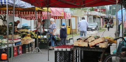 Bazarek Na Dołku przeniesie się na pętlę