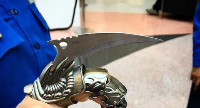 TSA airport checkpoint confiscated weapon knife blade