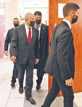 Były rzecznik pogrąża Netanjahu