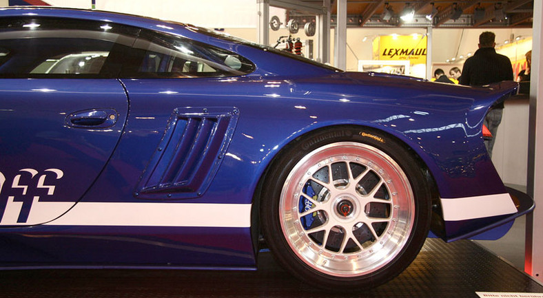 9ff GT9: podrasowane Porsche pokonało Bugatti Veyron