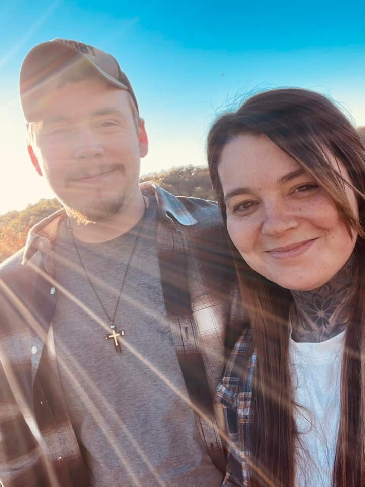Amanda a Kyle Fosterovci. 